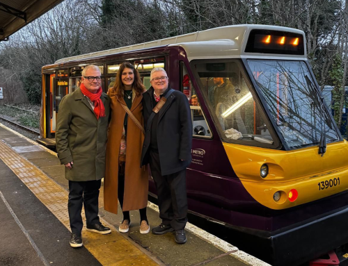 West Midland Mayor visits the Stourbridge Shuttle